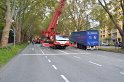 LKW verliert Auflieger Koeln Boltensternstr Pasteurstr P1962